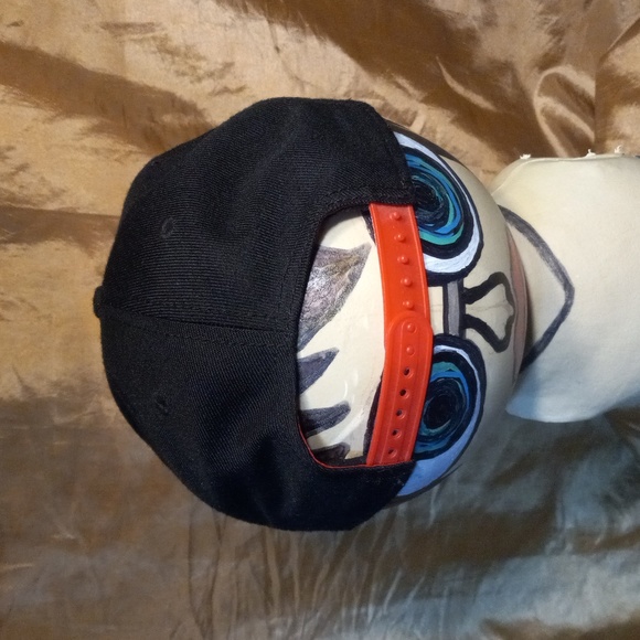 Lighting bolt ball cap - Picture 2 of 5